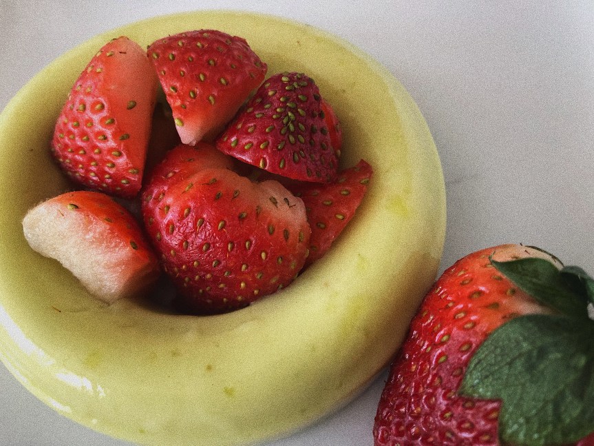 Avocado Strawberry Ring (c.&nbsp;1967)